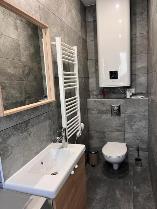 Apartamento Le Pressense Vénissieux Exterior foto